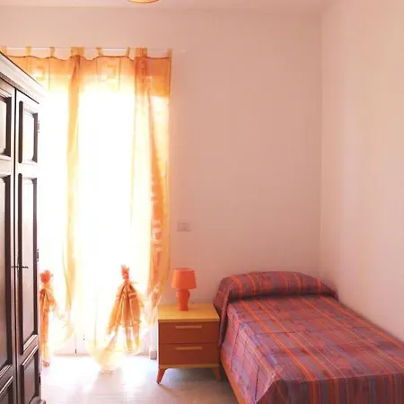 90 Secondi Dal Letto Al Mare Capo d'Orlando